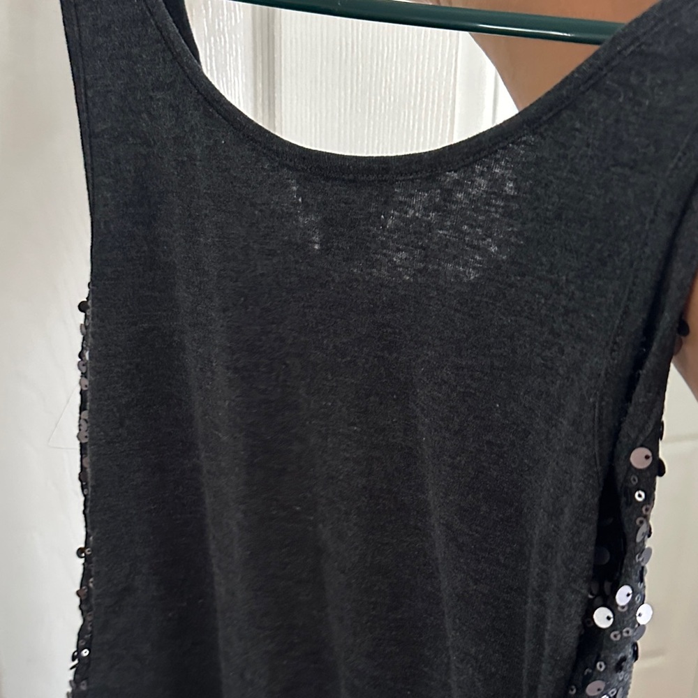 Old Navy Black Sequin Tank Top - Picture 4 of 4